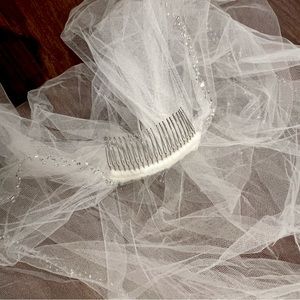 Bridal veil with crystals and beading along edges